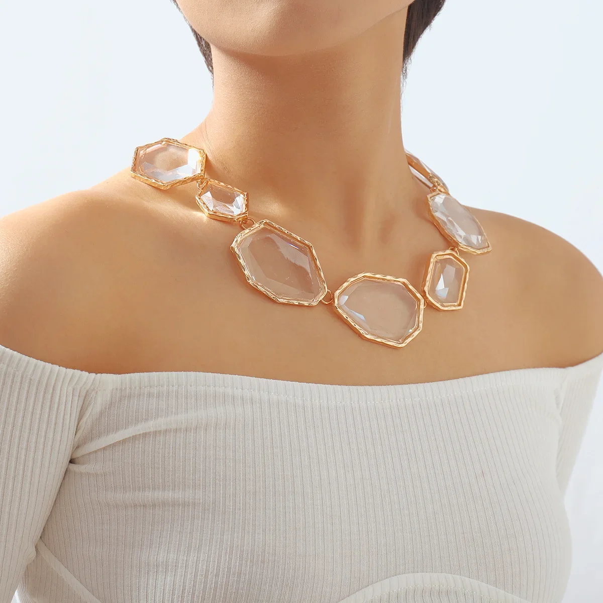 New Irregular Geometry Transparent Resin Necklace Women\'s Elegant and Cute Sweater Chain Banquet Jewelry Accessories