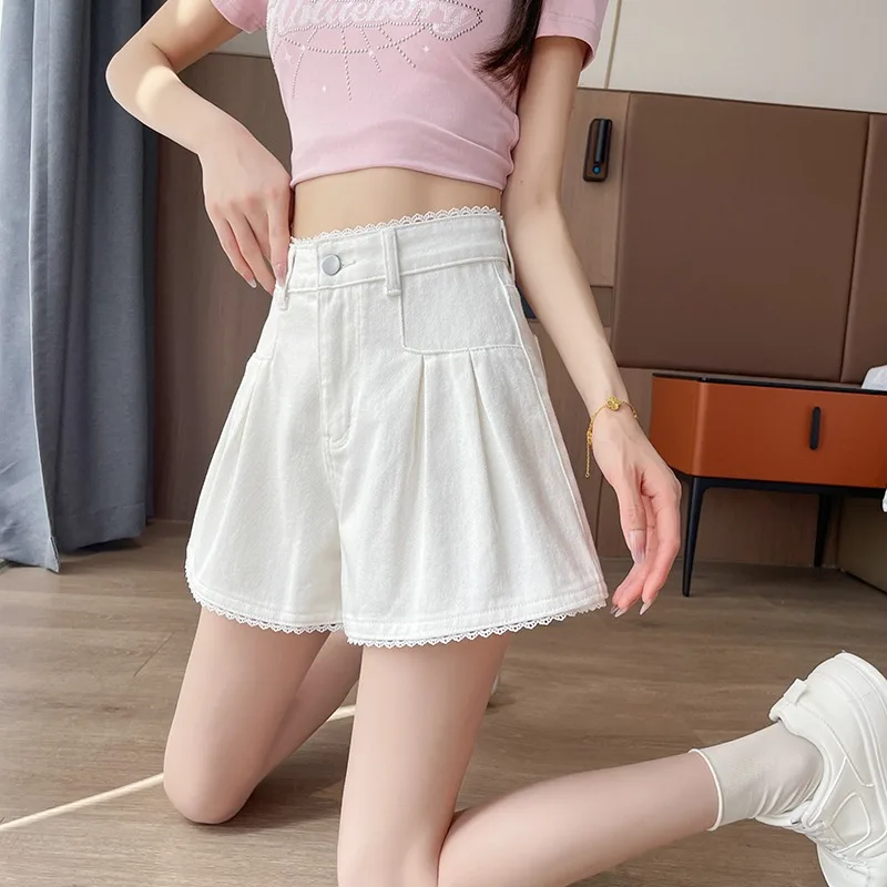 High Rise Lace Detail A-Line Shorts Women's Fashion Wide Leg Jeans Flattering Hot Pants for Commute New Arrival