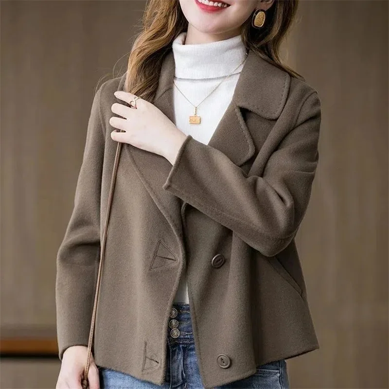 Coats Women The Spring Autumn 2025 The New Short Jacket Fashionable Versatile The Woolen Coat Worn By The Mother Overwear Female