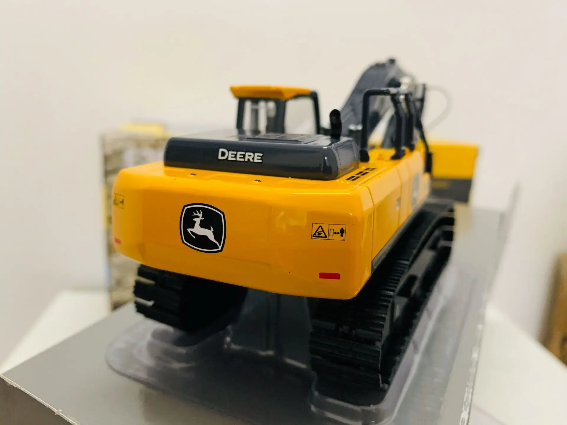 E360 LC Excavator Metal Tracks 1:50 Scale DieCast Model New in Box