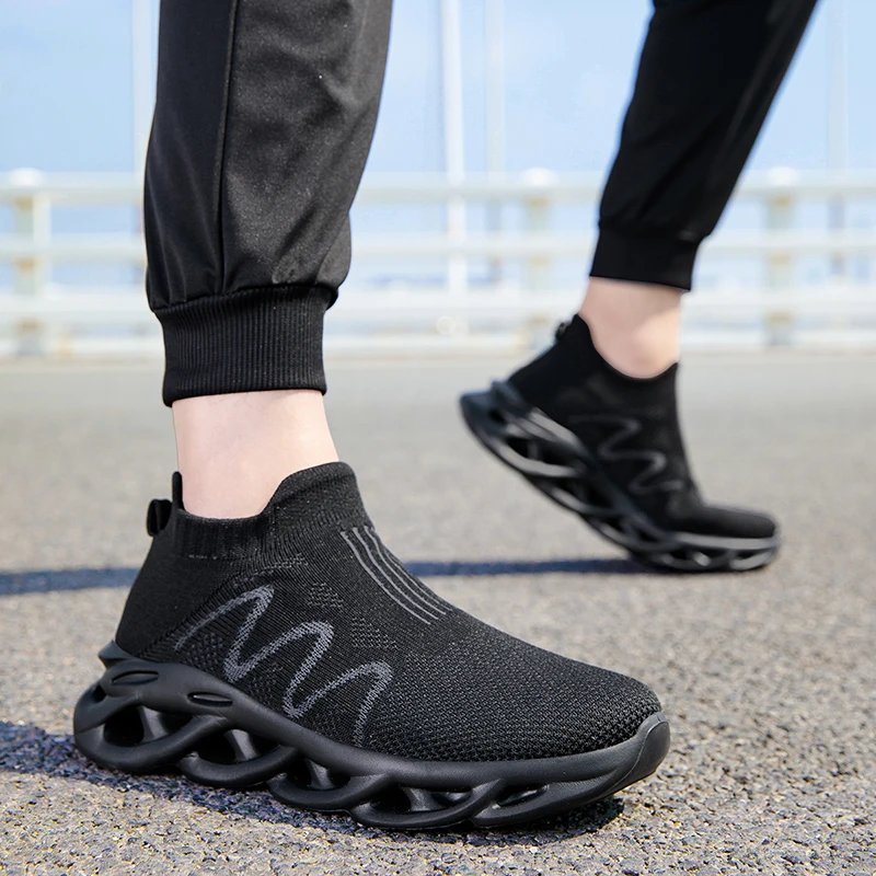 

Дышащая мужская повседневная обувь, легкая мужская вулканизированная обувь, уличные мужские лоферы на платформе, мягкие сетчатые нескользящие кроссовки на плоской подошве