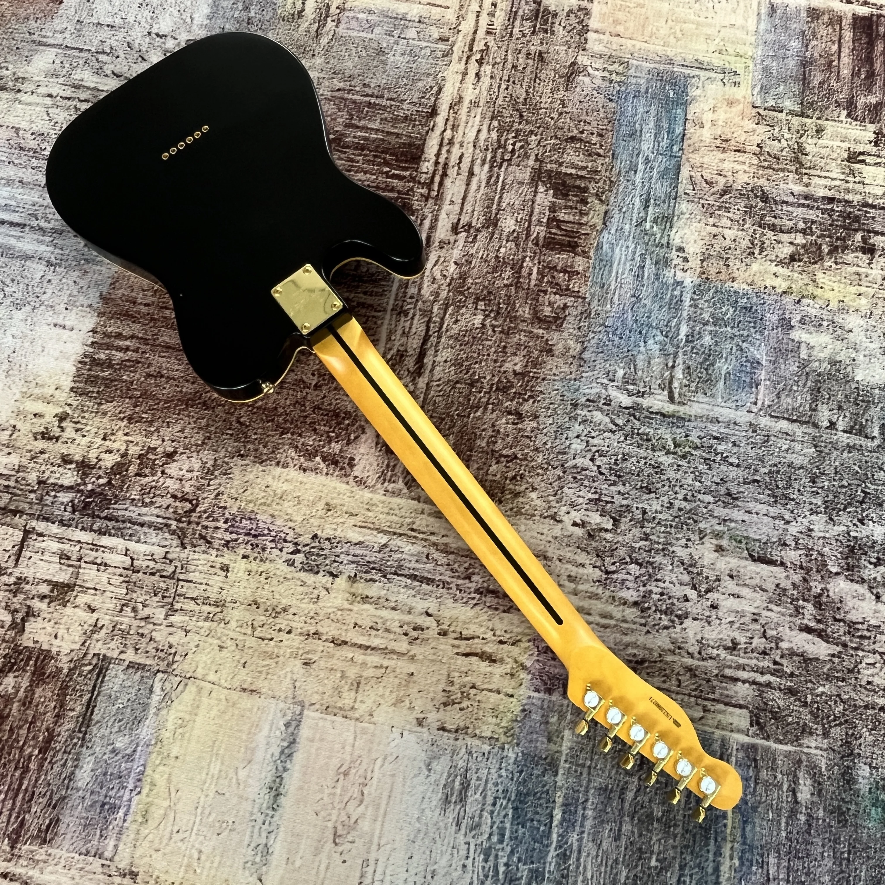 جيتار كهربائي Vicers Matte Finish TL، جسم الزيزفون، التقاطات SS، لوحة فريتس من خشب القيقب، أجهزة ذهبية. شحن مجاني.