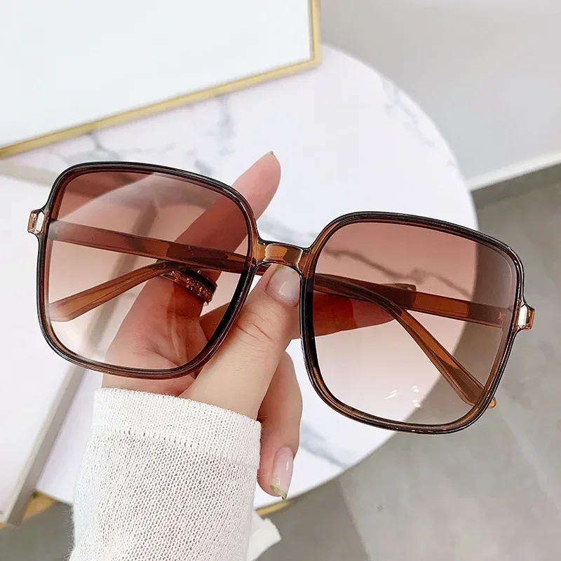 Men Women Oversized Sun Glasses Fashion Style Gradient Color Sunglasses Unisex Retro Square Frame Travel Goggle Shades Eyewear