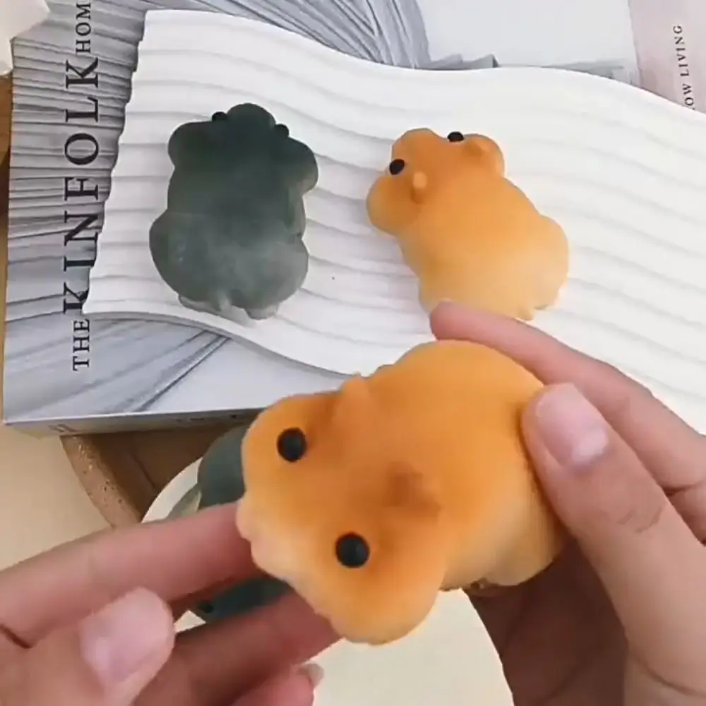 Trage Rebound Kleine Hamster Knijpspeeltje Cartoon Kleurrijke Simulatie Hamster Knijpspeelgoed Zacht 8 cm Hamster Fidget Speelgoed Volwassenen