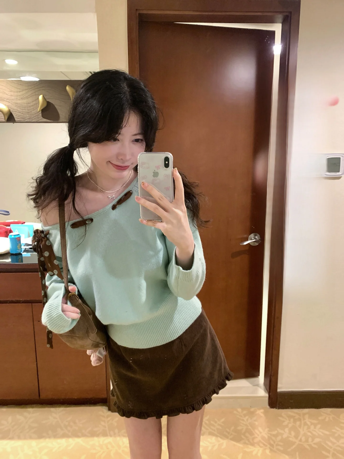 

Женский вязаный свитер PtonUmi Avocado Milk с одним открытым плечом, в горошек, с завязками, осенний дизайн, с длинными рукавами, трикотажный топ