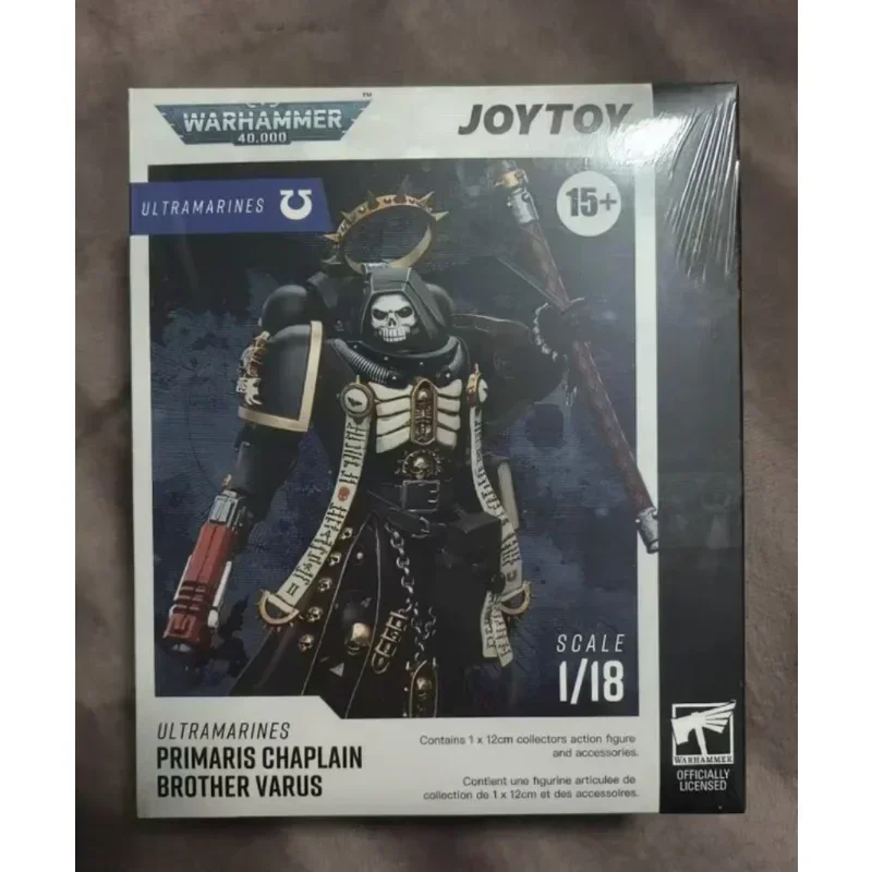 ในสต็อก JOYTOY 1/18 Action Figure 40K Primaris Chaplain Brother Varus Action Figures ของเล่นตุ๊กตาเด็กของขวัญ