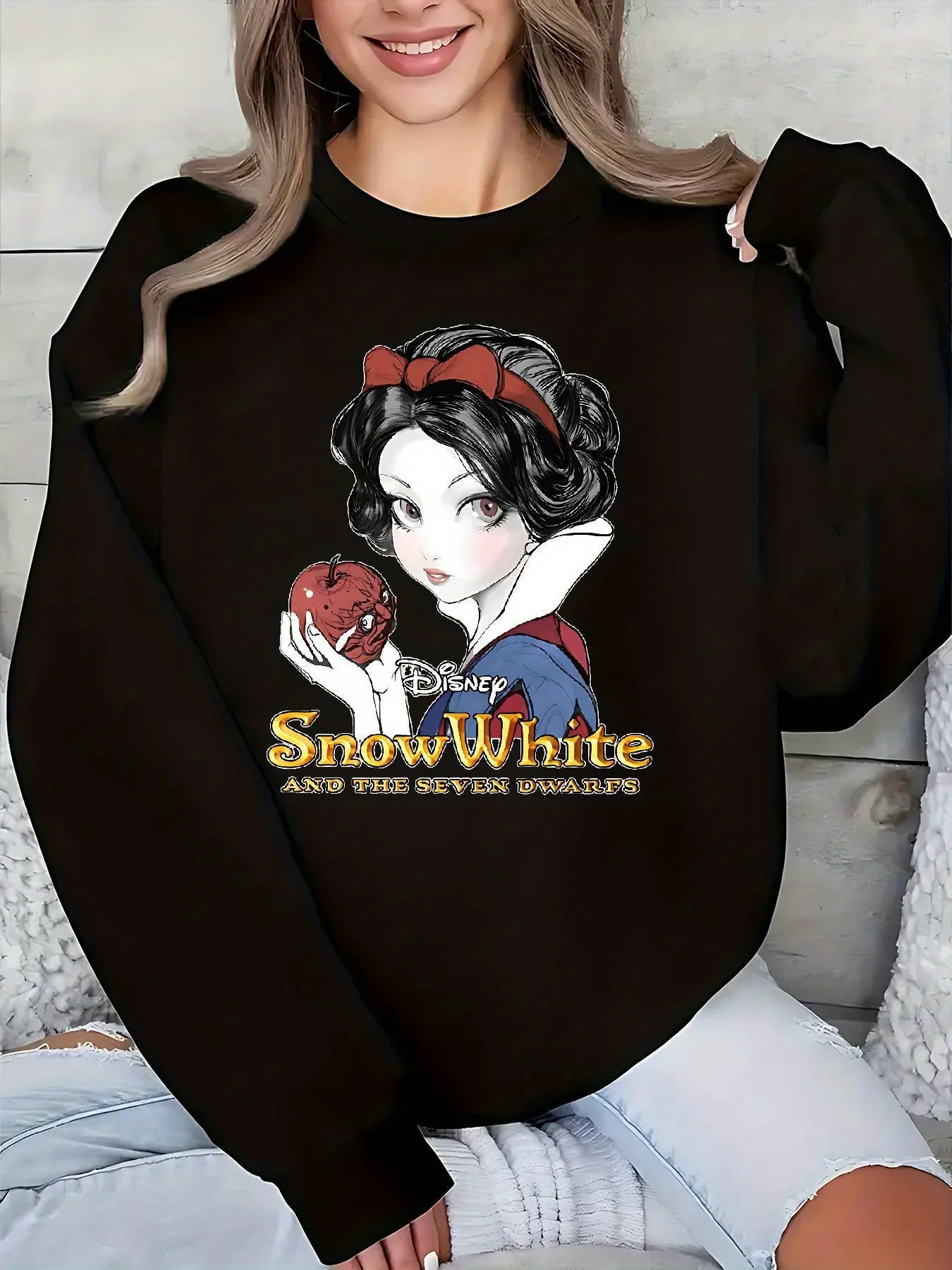 Pull Disney blanc neige pour femme, surdimensionné, Streetwear, unisexe, col rond, polaire, décontracté, automne hiver