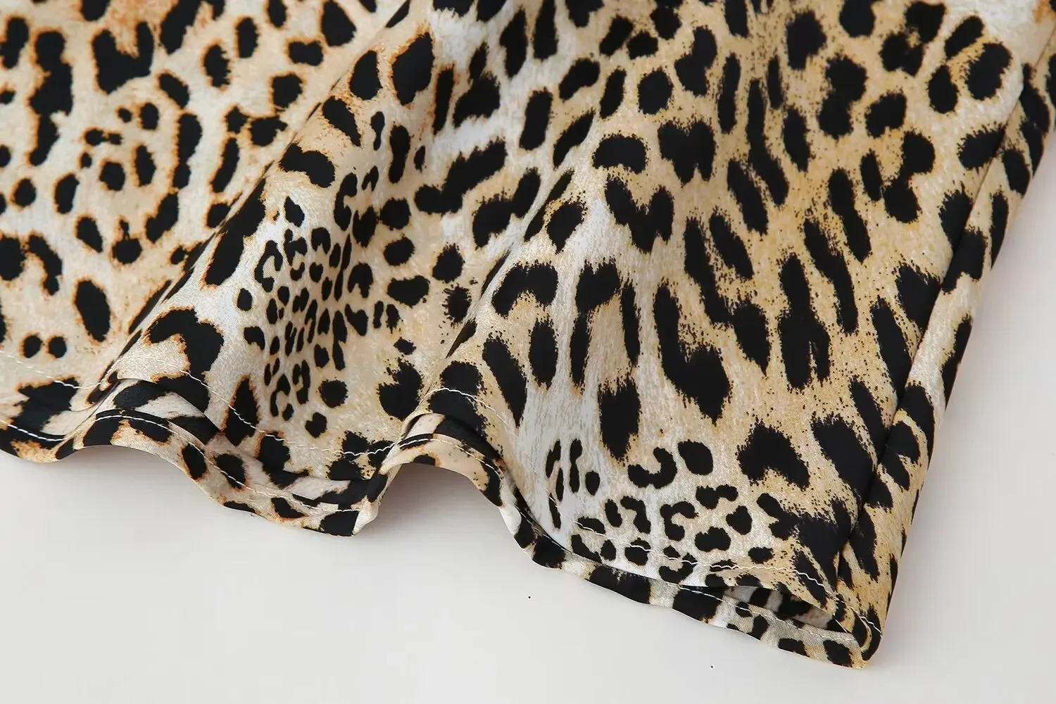 Saia longa com estampa de leopardo cintura alta feminina, coringa chique, versão fina, retrô, nova moda, 2024