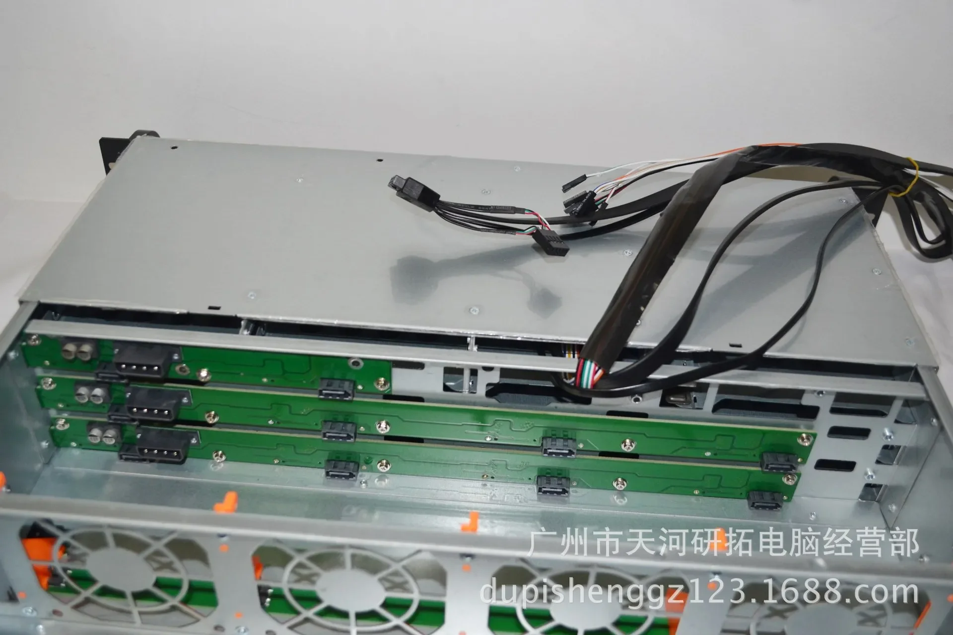 2U10 Hard Disk Posi…