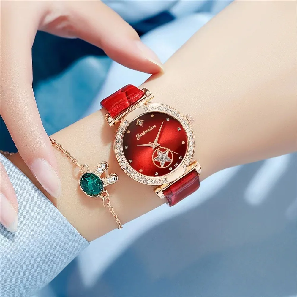 Fashionable, minimalist and personalized rhinestone women's belt watch with smooth leather belt and quartz watch for women