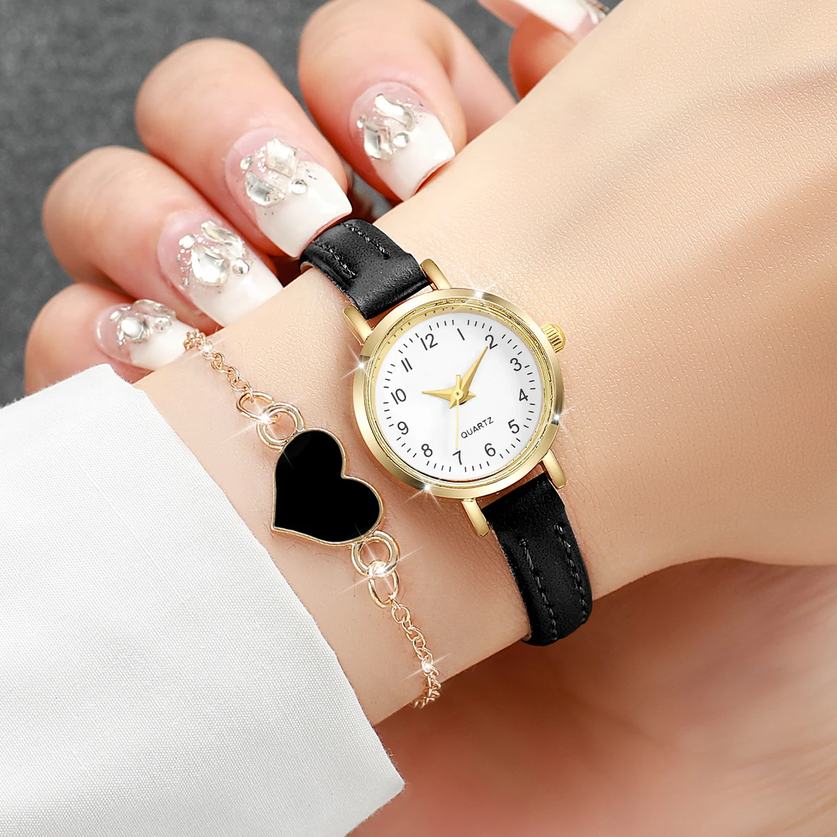2PCS Fashion Arabic Dial Women Quartz Watch Heart Bracelet Set Casual Small Leather Strap Wristwatch Reloj MujerWithout Box