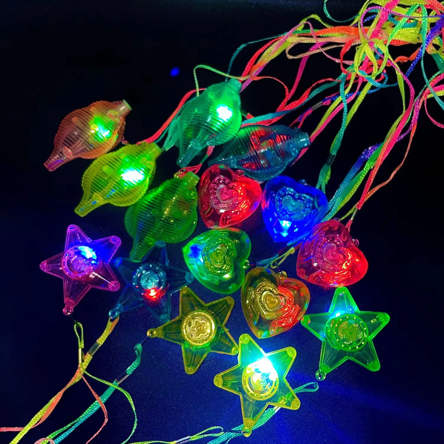 10/20/30/50 Pcs Star Heart LED Light Up Necklace Pendants Flashing Glow Luminous Necklace Girls Led Flashing Necklace Party view 4