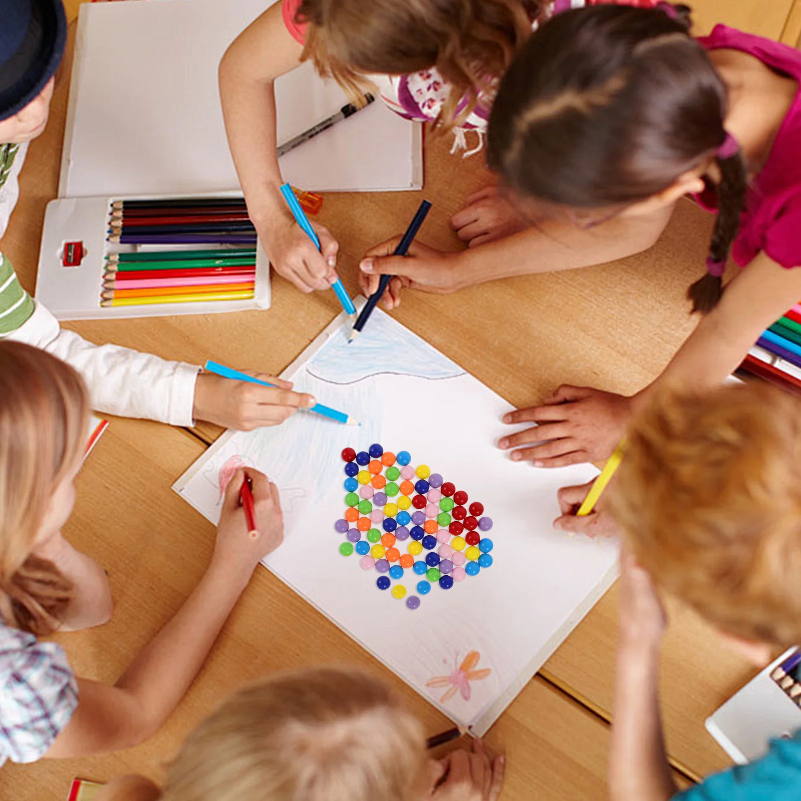 ลูกปัดเกมจิ๋ว 80 ชิ้น ลูกบอลพลาสติกหลากสี สำหรับเปลี่ยนในเกมตัวต่อบนโต๊ะ เสริมสร้างพัฒนาการด้านตรรกะและการเรียนรู้ ฝึกทักษะการเคลื่อนไหวที่ละเอียด