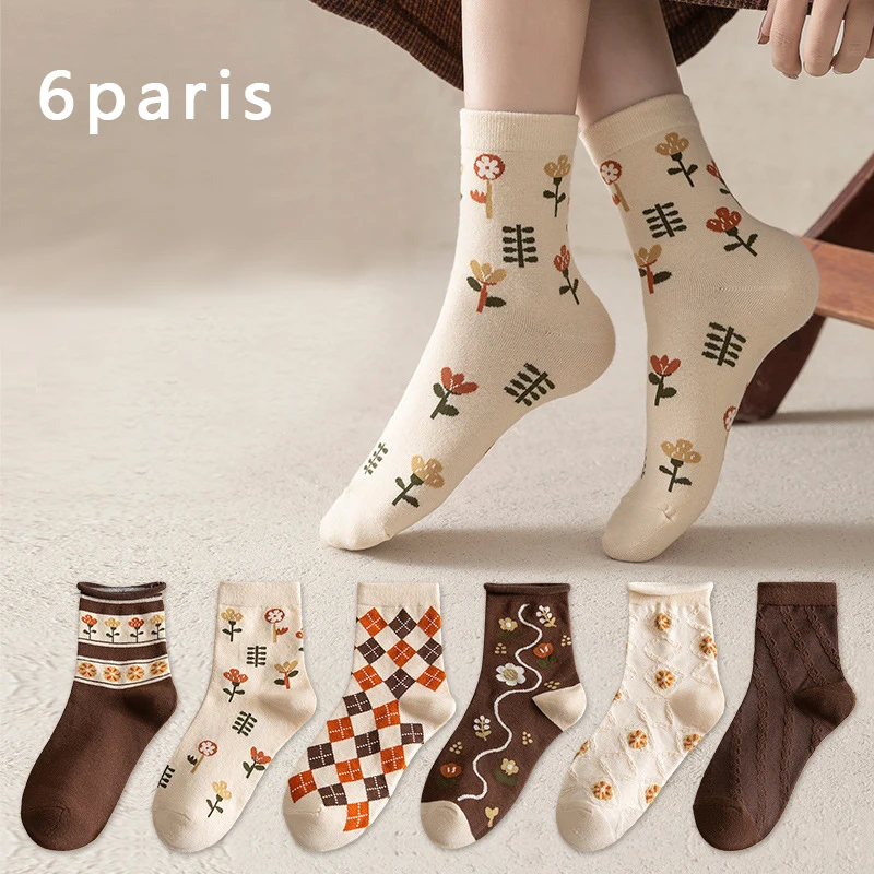 6 Pairs (Random Delivery) Women Khaki Retro Flowers Plaid Floral Stripe Sweet and Comfortable Fashion Simple Tube Socks