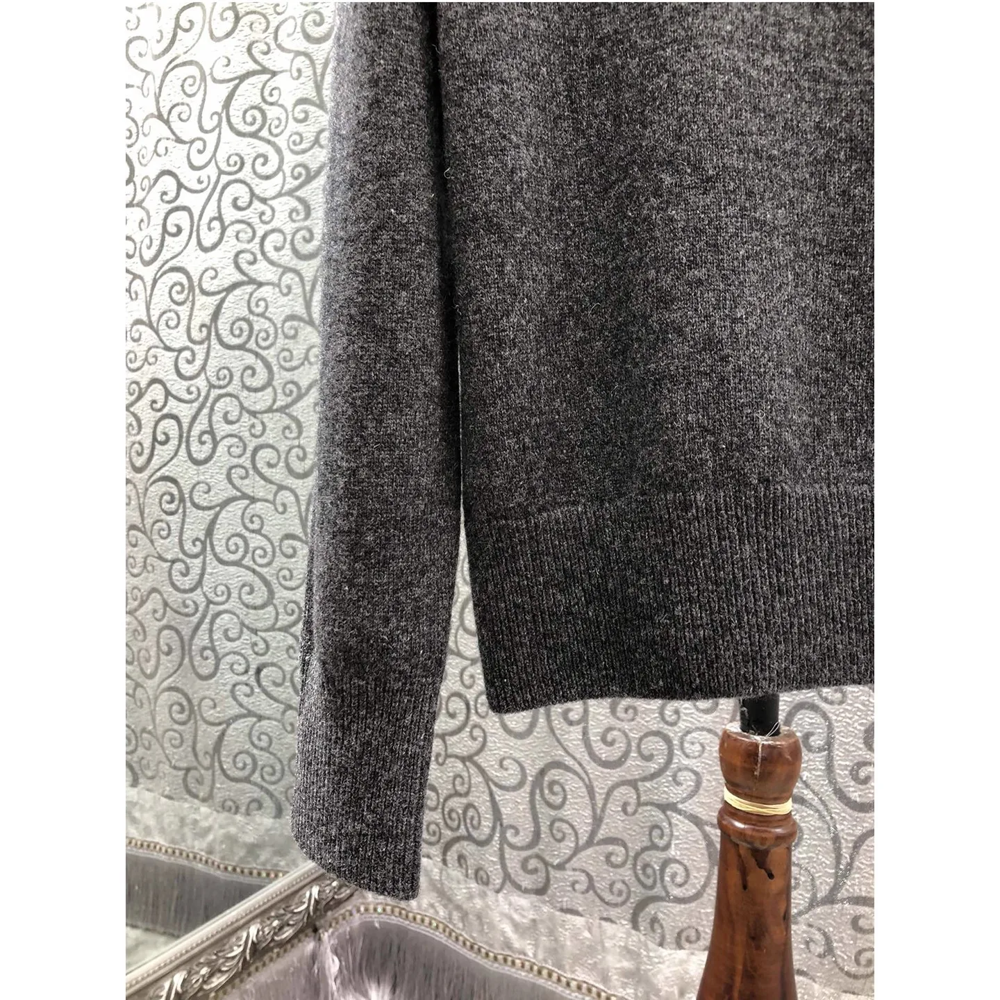 سترات جديدة عالية الجودة لعام 2026 بلوفرات ربيع الخريف للسيدات مطبوع عليها زهور حلوة وأكمام طويلة ناعمة محبوكة باللون البيج والرمادي #6