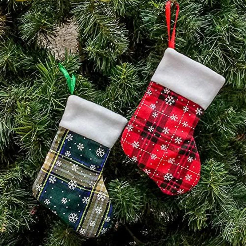 Christmas Stocking,Xmas Ornament-Plaid Snowflakes Printed Stand Hanger Kitchen Silverware Holder Knives Pocket Durable 17X12cm