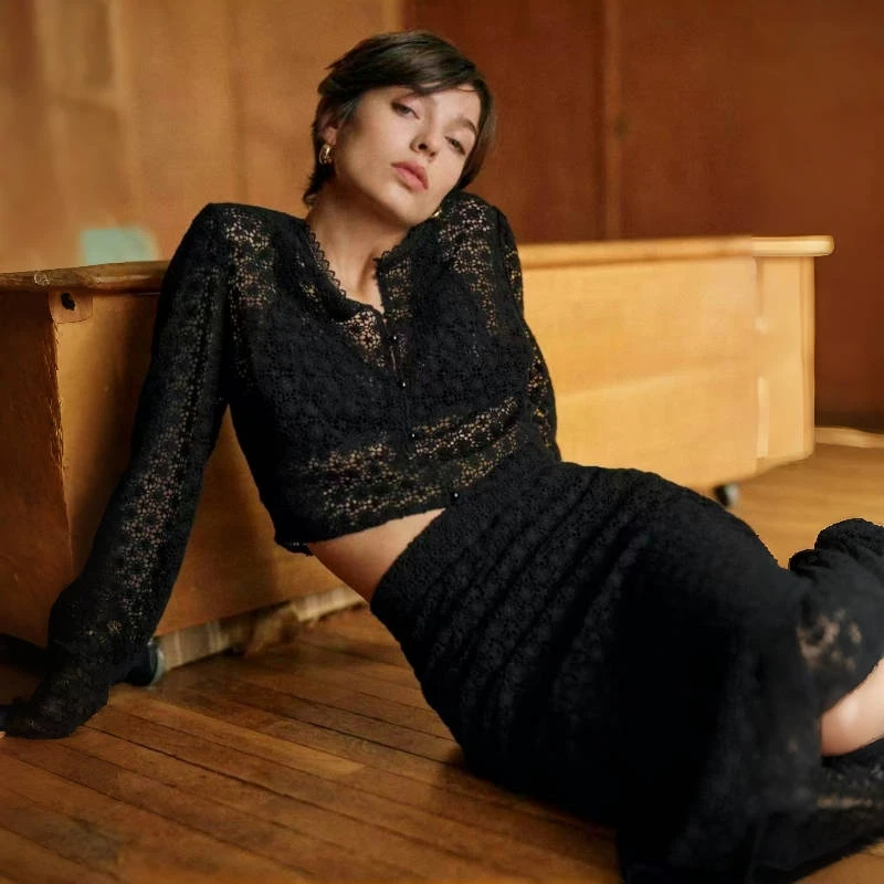 

Sexy Hollow out Hook Embroidery Top Long Skirt Paris Seza Set Black Loose Fit French Style Women's Shirt Cotton Polyester Blend