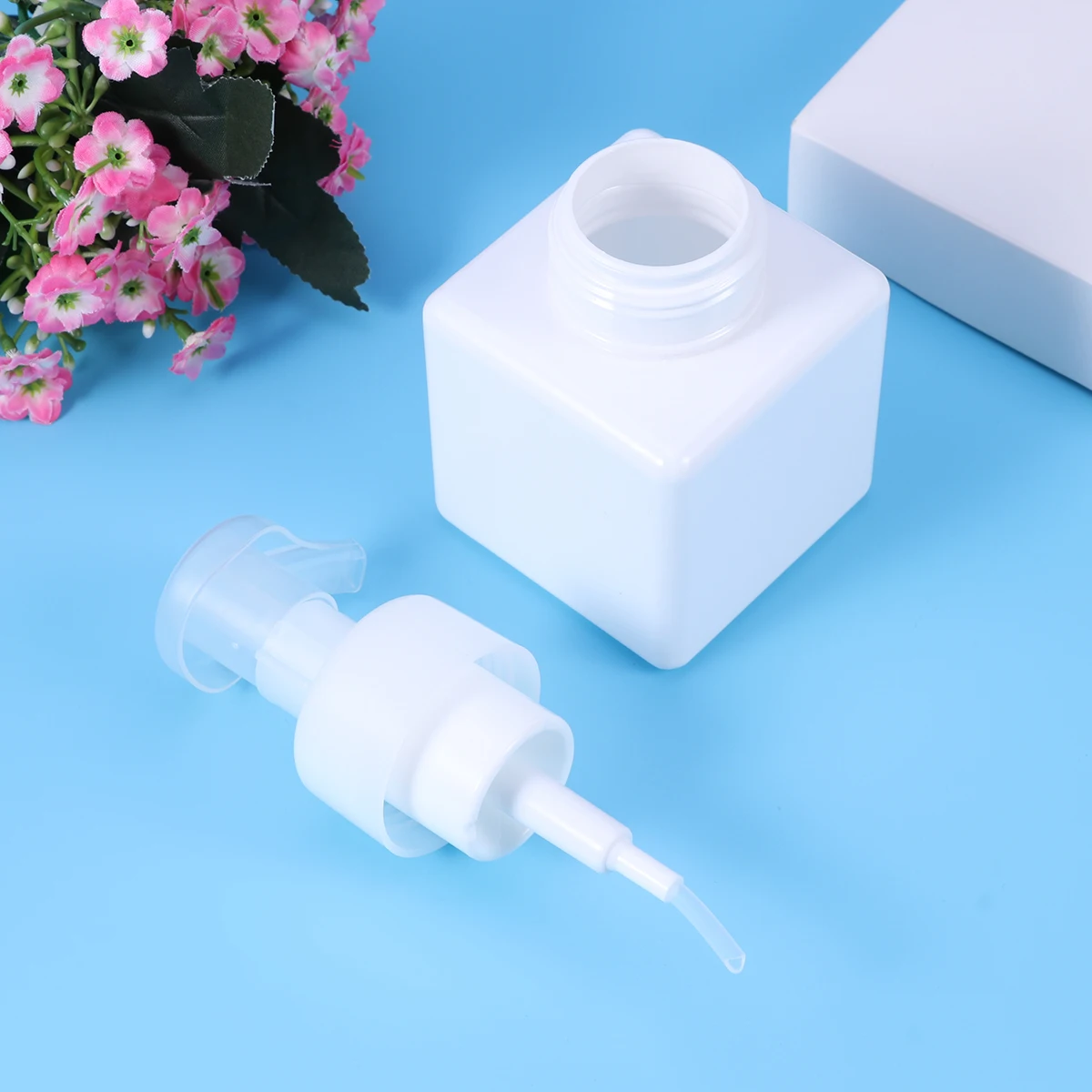 

3Pcs Portable Foaming Bottles 250ml Pump Dispensers Refillable for Shampoo Body Wash Lotion Travel Bathroom Bedroom