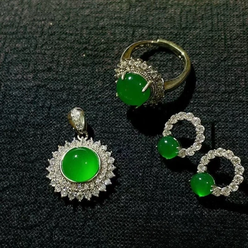 

High ice jadeite pendant silver plated inlaid with small sun set green agate jade earrings ring three piece set temperament gift