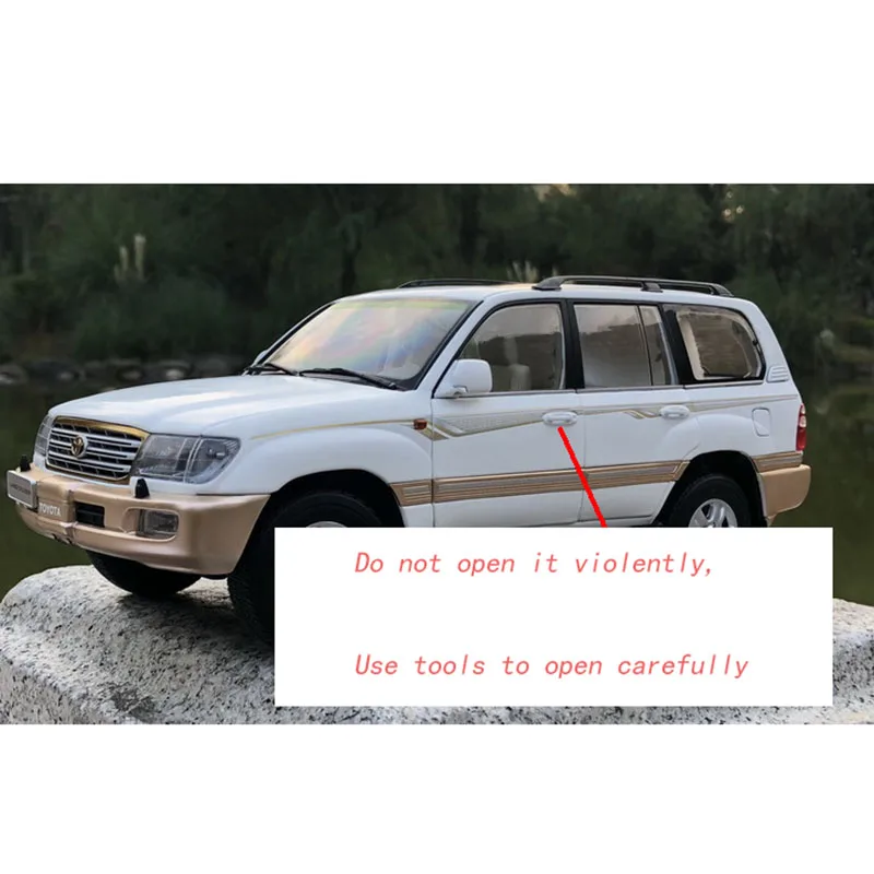 

Diecast 1: 18 Scale Lc100 Land Cruiser Suv Alloy Car Model Collection Decoration Display Boys Toys Gift Souvenir