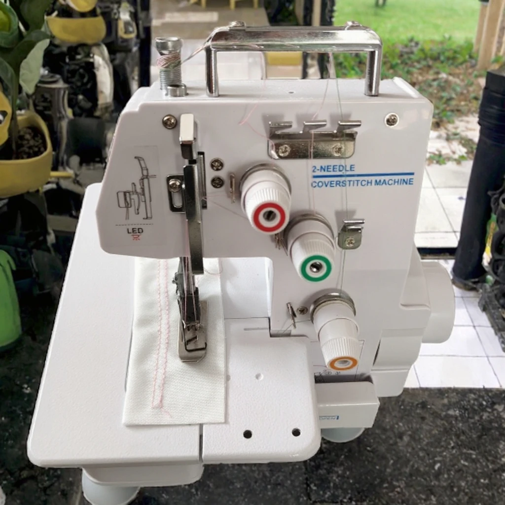 FN257D Mini Household Overlock Sewing Machines Multi-function Sewing Machine