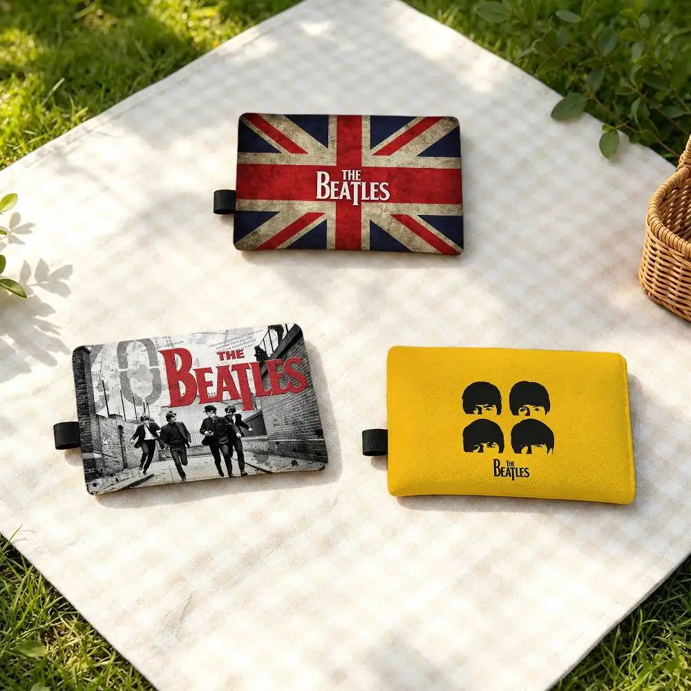 Band The B-Beatles Waterproof Zipper Coin Purse Lightweight Hanging Key Pouch Card Holder For Daily Use