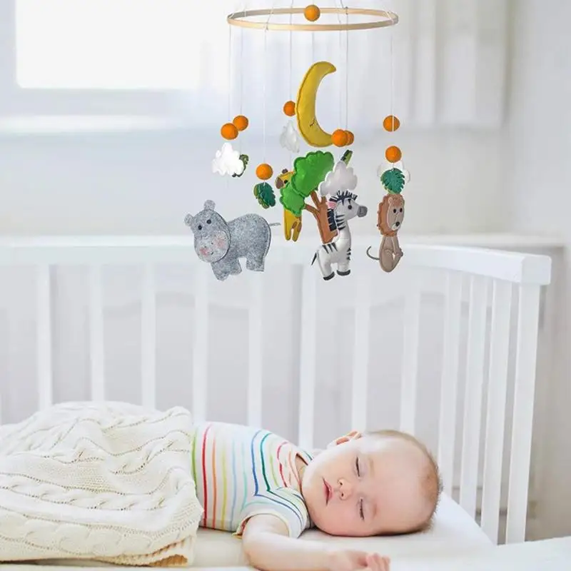 Woodland Crib Mobile Forest & Jungle Animal Babies Nursery Mobiles Soft Wooden Bed Bell Toy For Nursery Living Room Hospital &