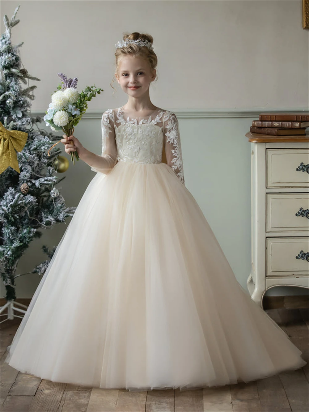 Champagne Lace Flower Girl Dress for Wedding Applique Tulle Puffy Long Sleeves A-Line With Bow Princess Birthday Party Ball Gown