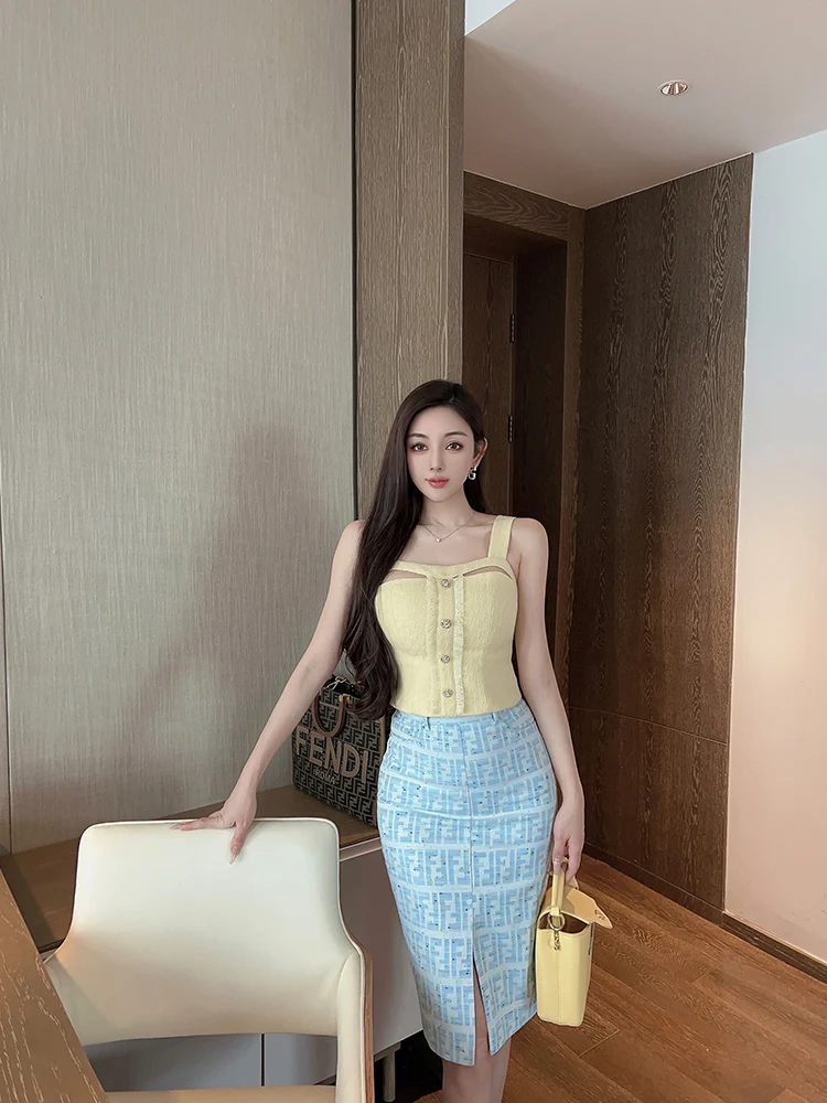 

Женский летний облегающий джинсовый топ-жилет с богатой отделкой и юбка-карандаш однотонного цвета для повседневной носки