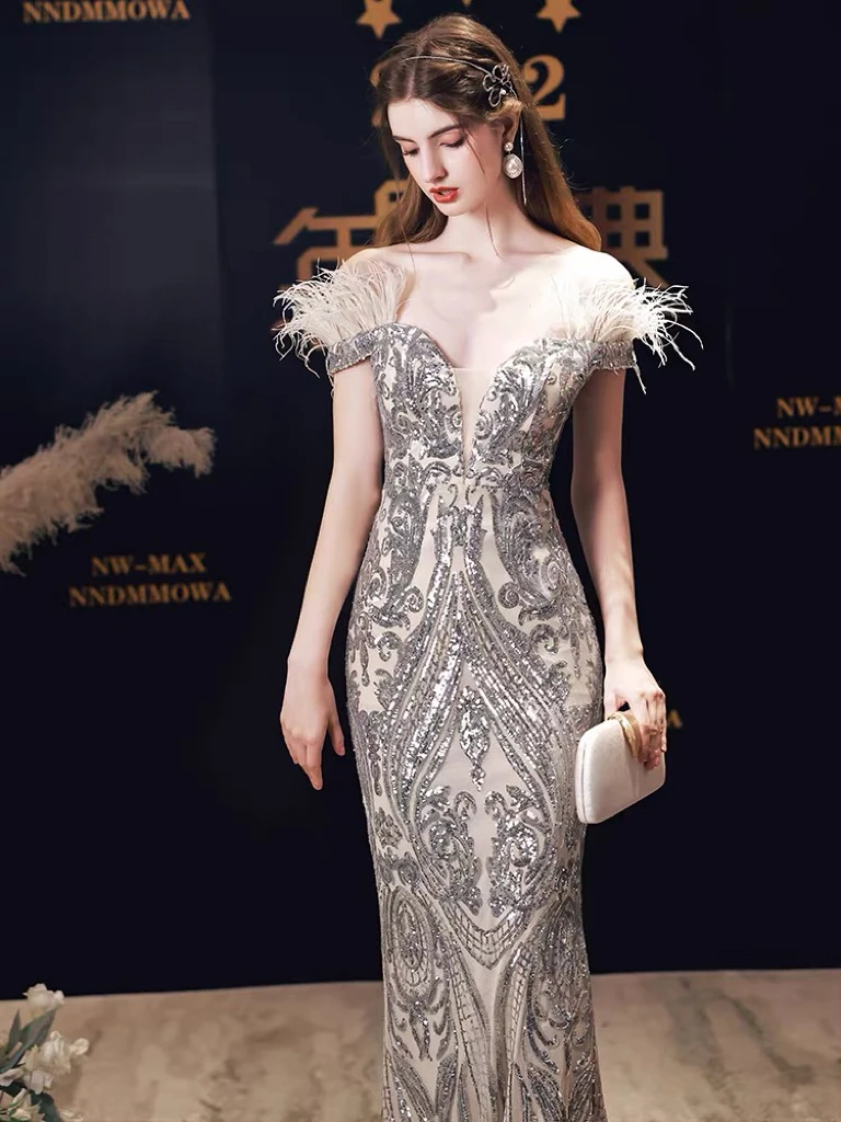 Luxury Mermaid Celebrity Dresses Boat Neck Sequined Feather Saudi Arabic Zipper Elegant Long Formal Women Evening Party Gowns