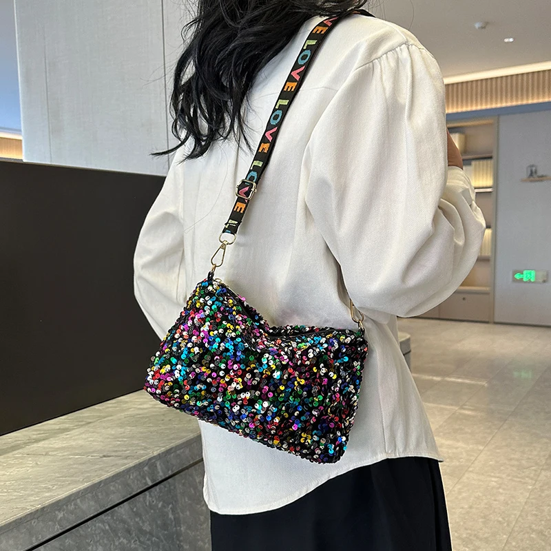 ユニークなストラップデザインの女性用スパンコールスクエアクロスボディバッグ、特別な機会やパーティーに最適なエレガントな小さなショルダーバッグ
