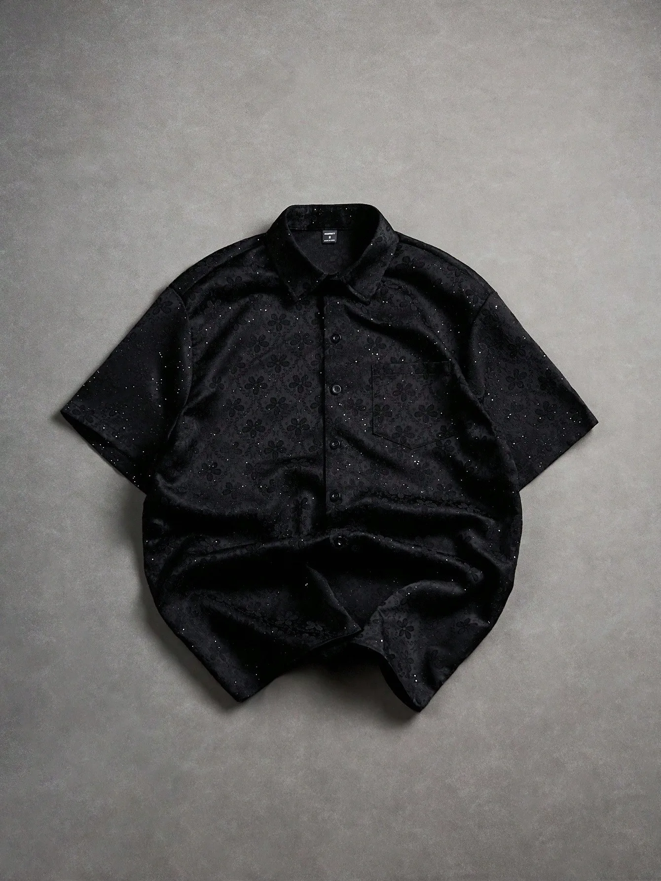 

Men's Black Floral Jacquard Short Sleeve Button-Up Shirt, Casual Style