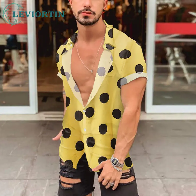 Men's fashionable urban sexy Hawaiian beach polka dot slim fit versatile printed short sleeved shirt paired with floral shirt