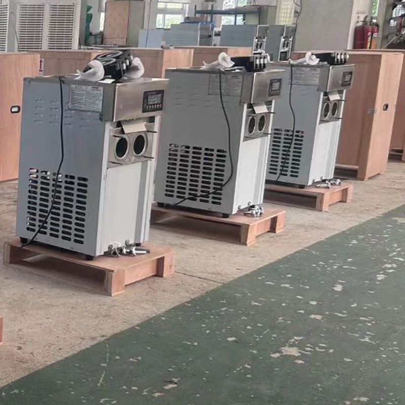 1200 واط سطح الطاولة 2 + 1 آلة صنع الآيس كريم ذات المذاق المختلط الناعم 3 نكهات صانع الآيس كريم التجاري