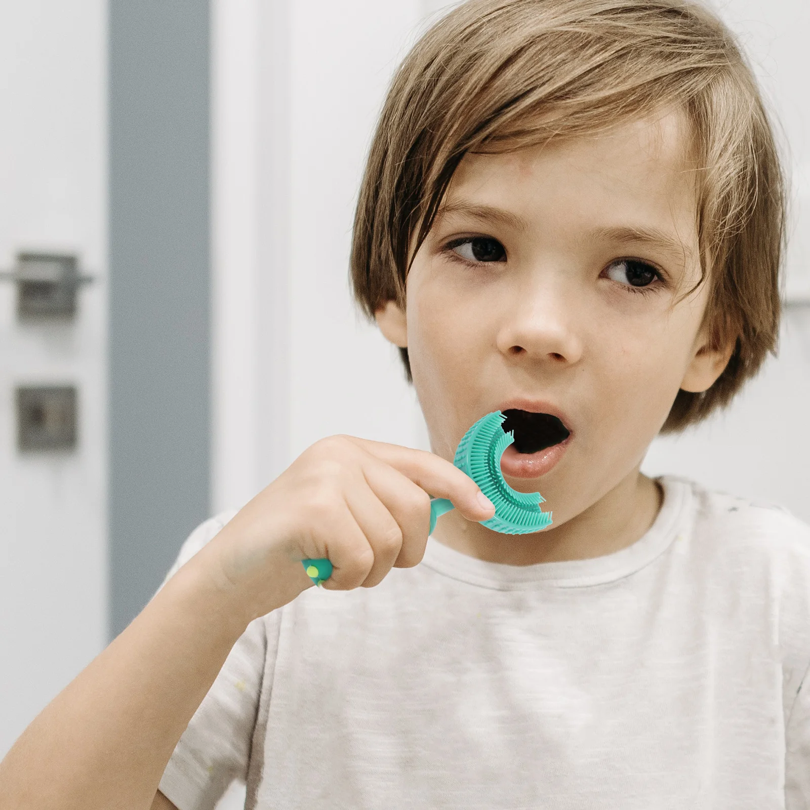 Cepillo de dientes en forma de U para niños, silicona para limpieza de dientes bucales, cepillos de dientes manuales para niños pequeños