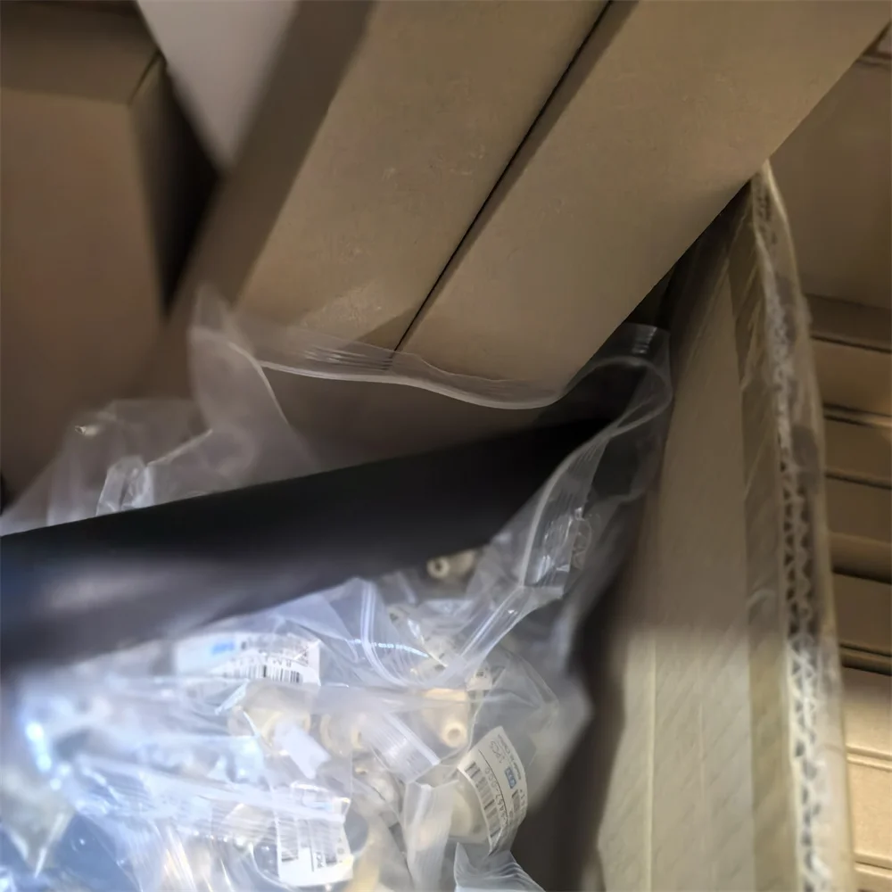 

1 шт. IR6055 нижний прижимной ролик для Canon IR 6055 6065 6075 6255 6265 6275 5050 5055 5065 5075 5070 5570 6570 FM2-4683-000