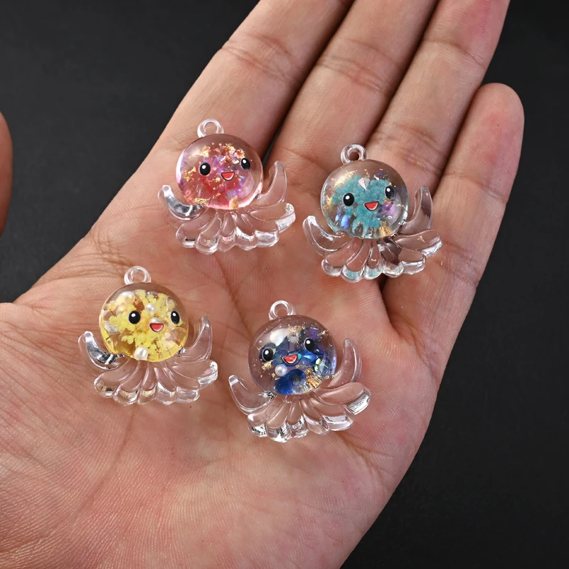 10Pcs Cute Luminous Clear Cartoon Kawii Octopuses Squid Sea Animal Glowing Resin Charms pendenti per gioielli che fanno orecchino