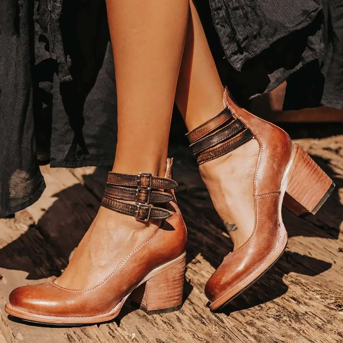 Flache Klassische Sandalen für Damen, Afrikanischer Stil, Quadratischer Absatz, Hohe Absätze, Klobige Freizeitschuhe, Schnürung, Runde Zehenpartie, Riemen, Blockabsatz – Detail 2