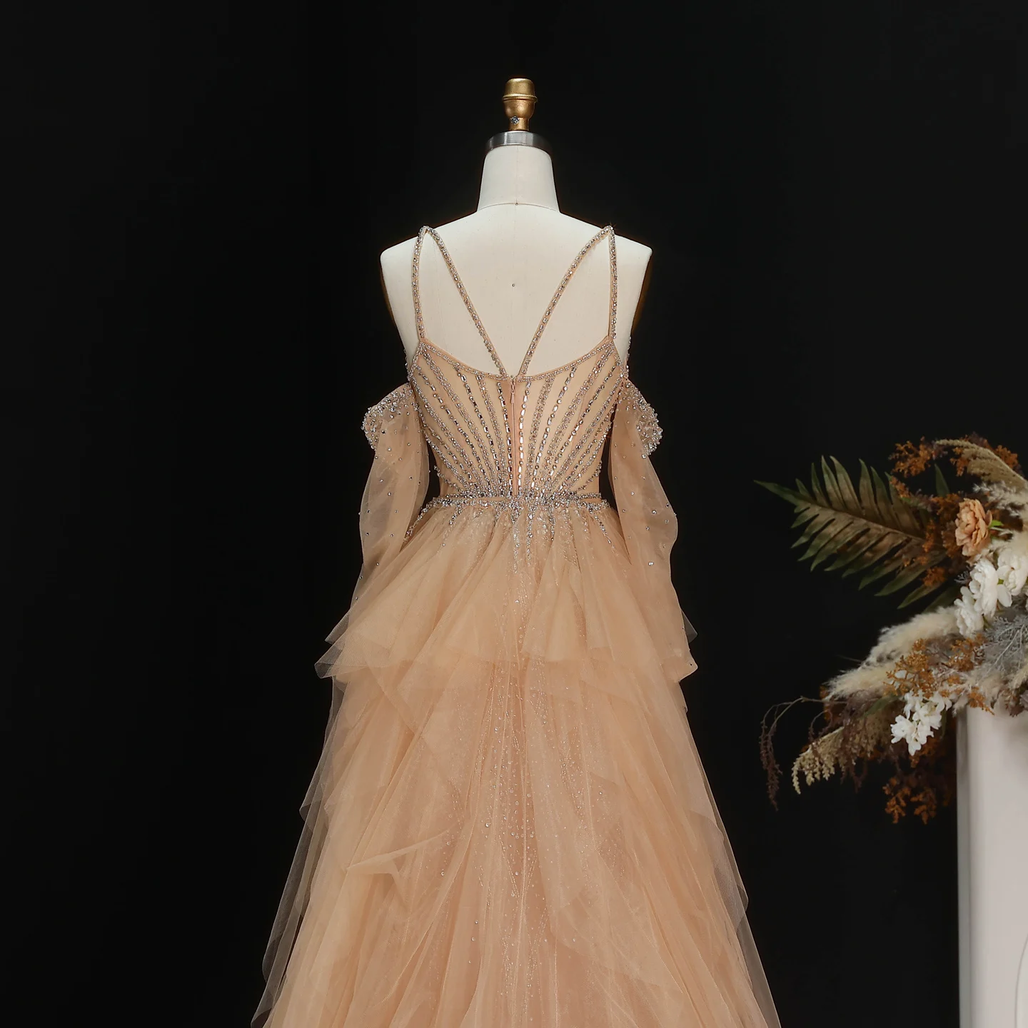 Sharon Said Dubai Grünes Abendkleid mit Spaghettiträgern, Perlen und Rüschenärmeln, formelles Ballkleid für Damen, SS123, maßgeschneidert – Detail 17
