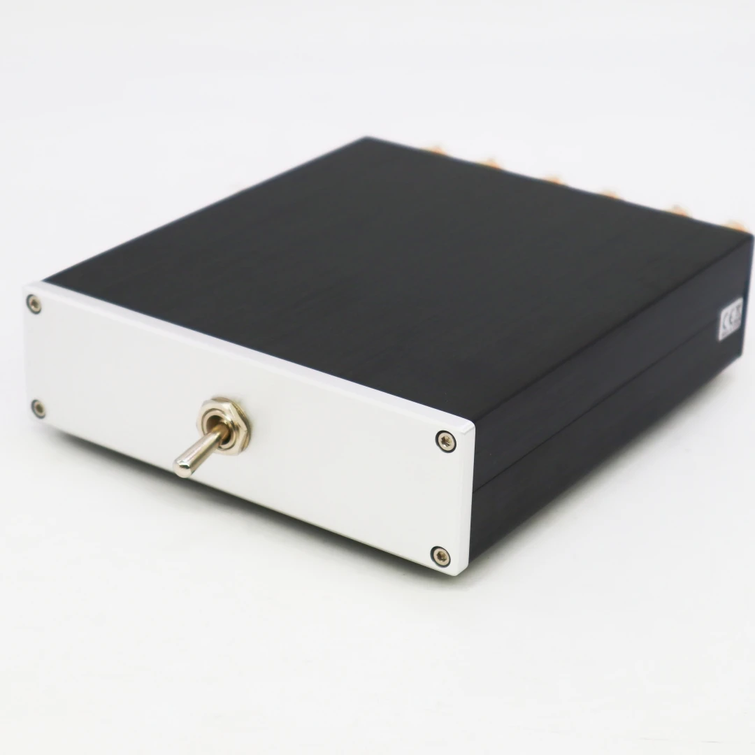 (2-IN-1-OUT)2 اختر 1 مضخم صوت منزلي / صندوق محول مكبر صوت ستيريو مقسم محدد A/B