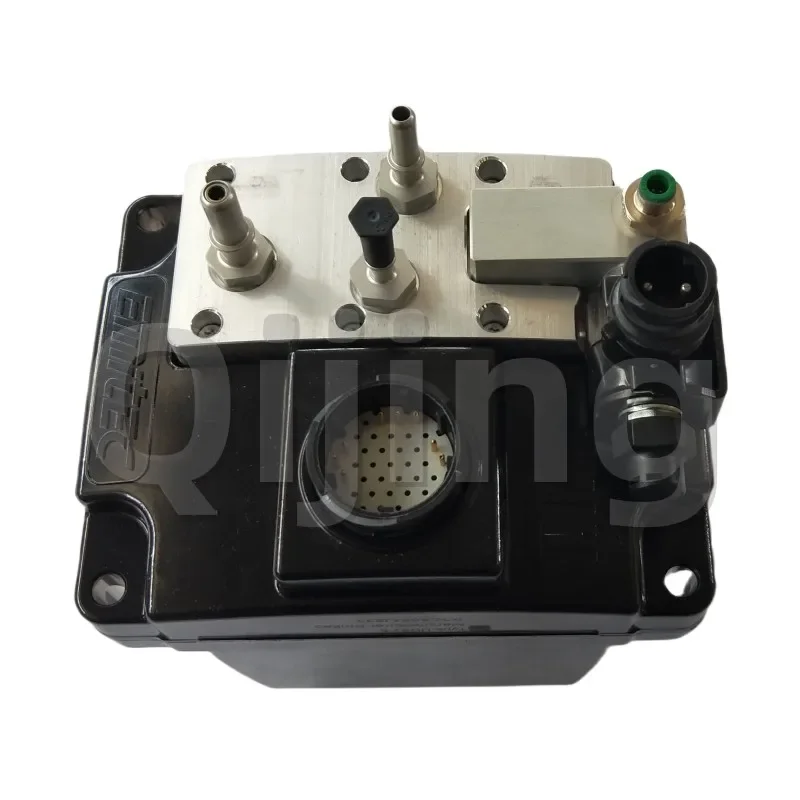 

genuine construction machinery parts XCMG 800350981 urea metering pump use for XCMG Crane