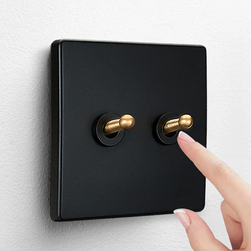 Retro Switch 1-4 Gang 2 Way Wall Light Brass Lever Toggle Switch Black Matte Panel