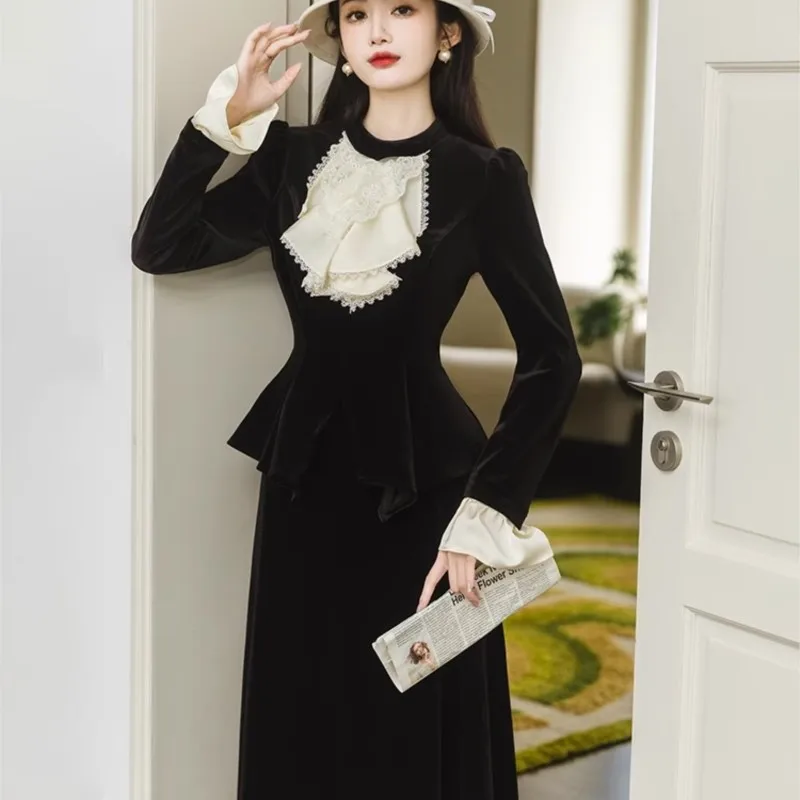 

Vintage Hepburn style black velvet two-piece banquet dress