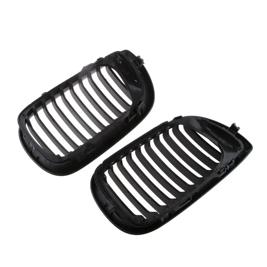 Replacement Front Car Grille for BMW E46 4 door 3 Series 02-05 Facelift Pack of 2