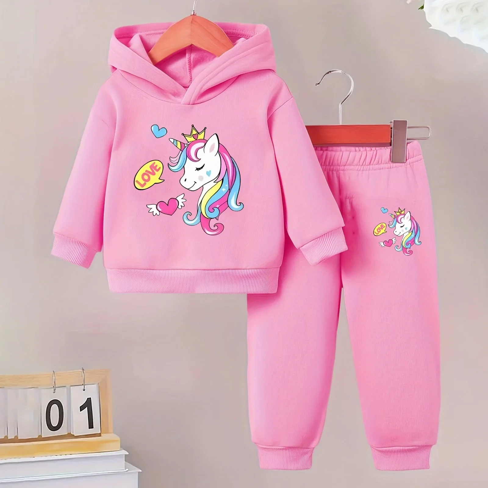 

T4 Girls Clothes Spring And Fall Fleece Hooded Print Long Sleeve Top And Pants Set For Baby Girls Girls Sweat Outfit 2025 Hot