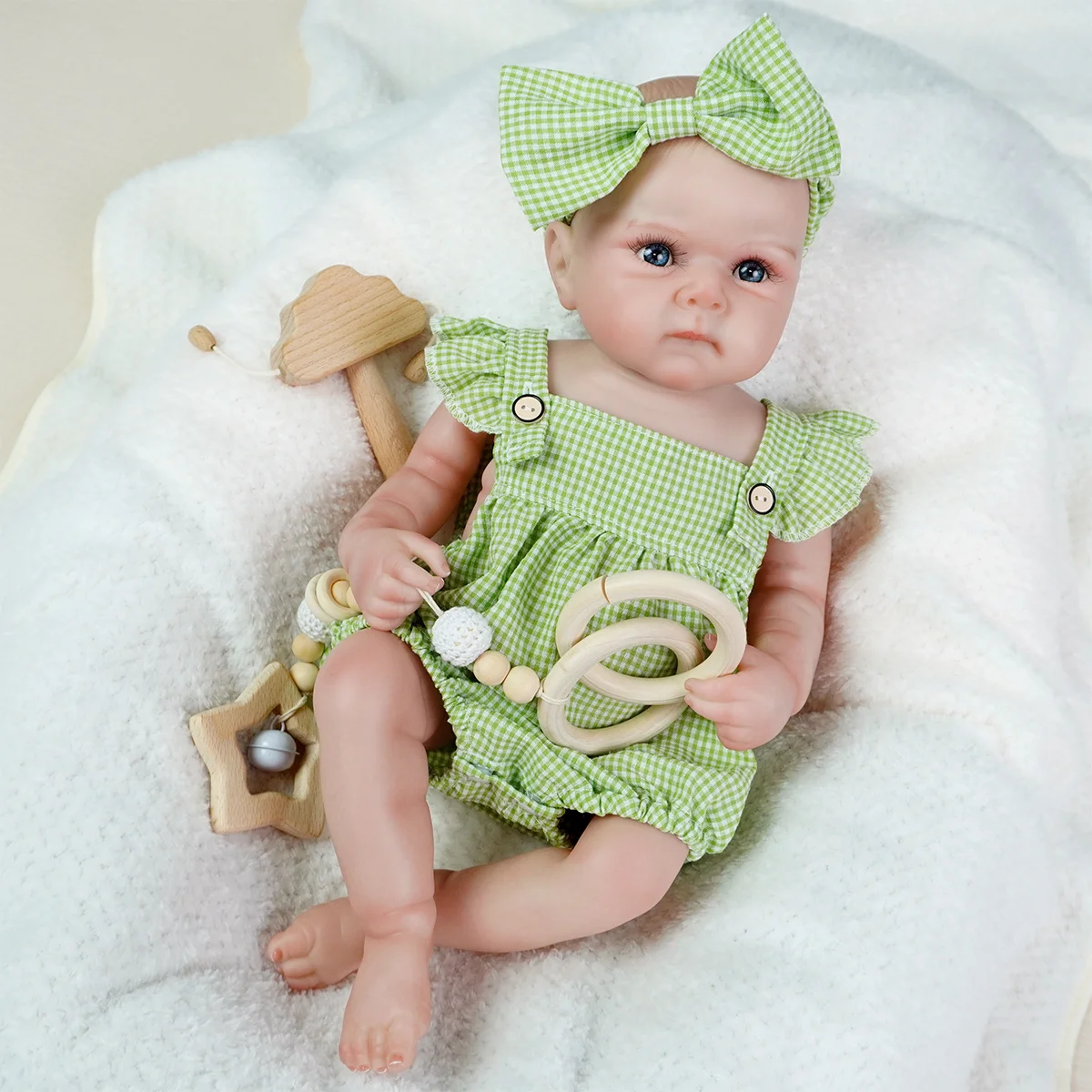 ตุ๊กตาเด็กตุ๊กตาผ้าสมจริงร่างกายตาสีฟ้าและผมวาดด้วยมือเหมาะสําหรับเพื่อนร่วมงานผู้สูงอายุนักสะสมและของเล่นเด็ก DIY