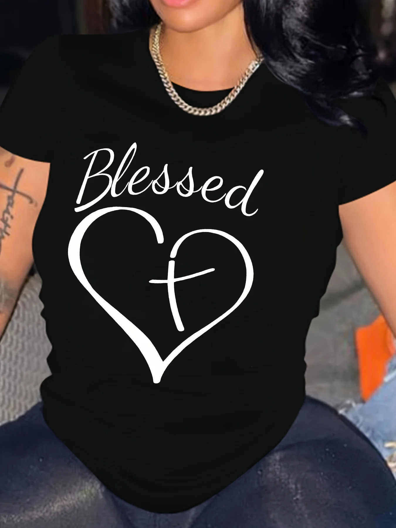 

Blessed Heart & Cross Print T-shirt - Women's Crew Neck Short Sleeve Tee for Valentine's Day Gifts