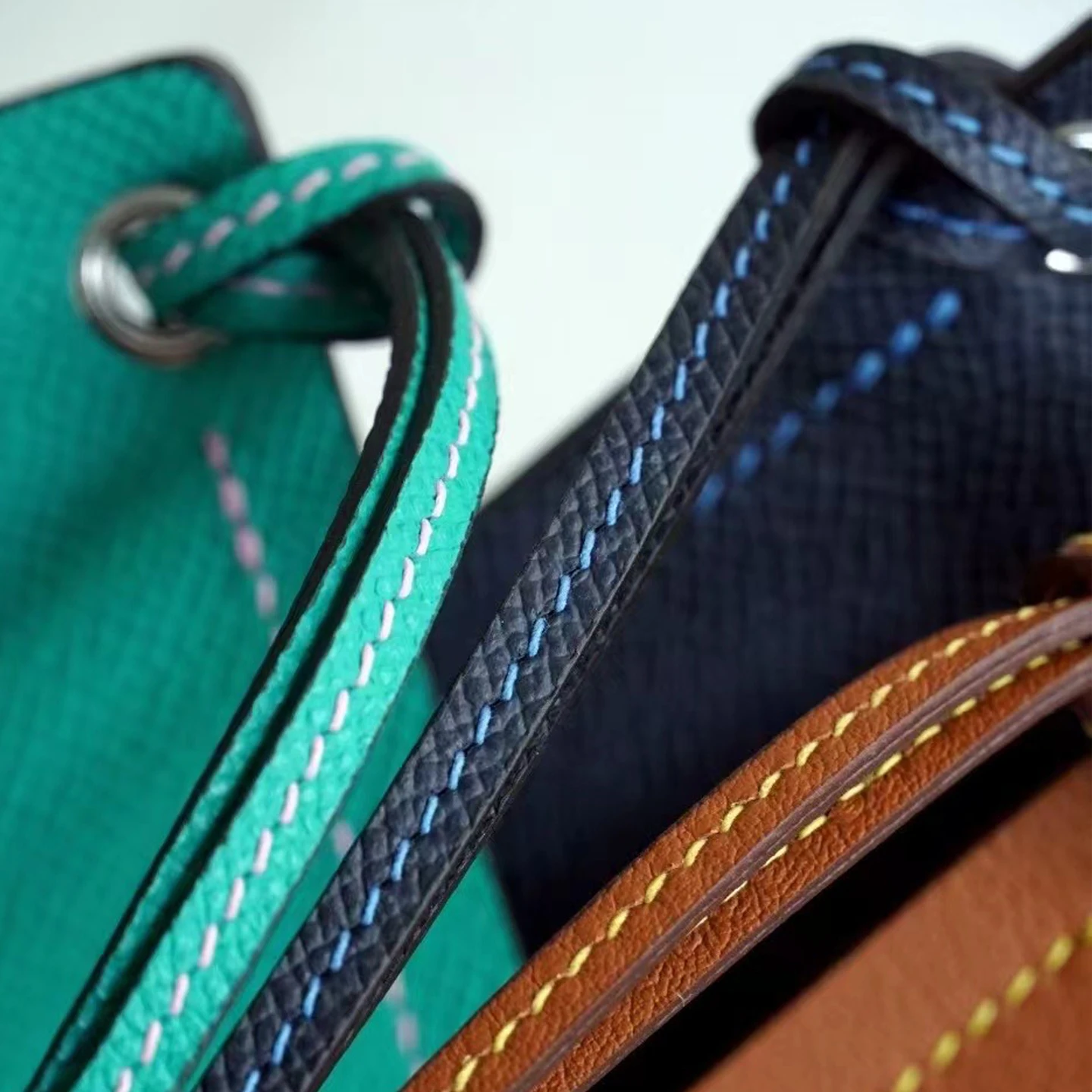 Estojo de óculos de couro genuíno, bolsa de óculos, linha de cera, costura, bolsa de moda, pingente, acessório, cor contrastante, simples, novo