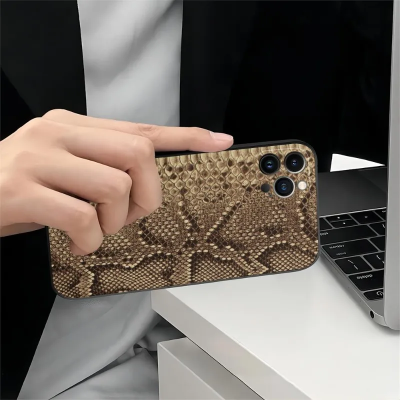 Leather Snake Scales Phone Case 2023 For IPhone 15 14 11 12 Pro 8 7 Plus X 13 Pro MAX SE2020 XS 13 Shell Covers