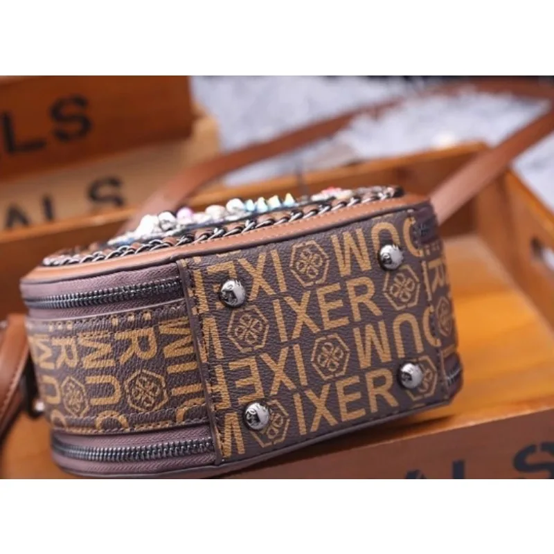 Retro High-quality Texture Embroidered Elephant Bag Fashion Trend Everything Small Crossbody Super Fire Hand Round Zipper Bag